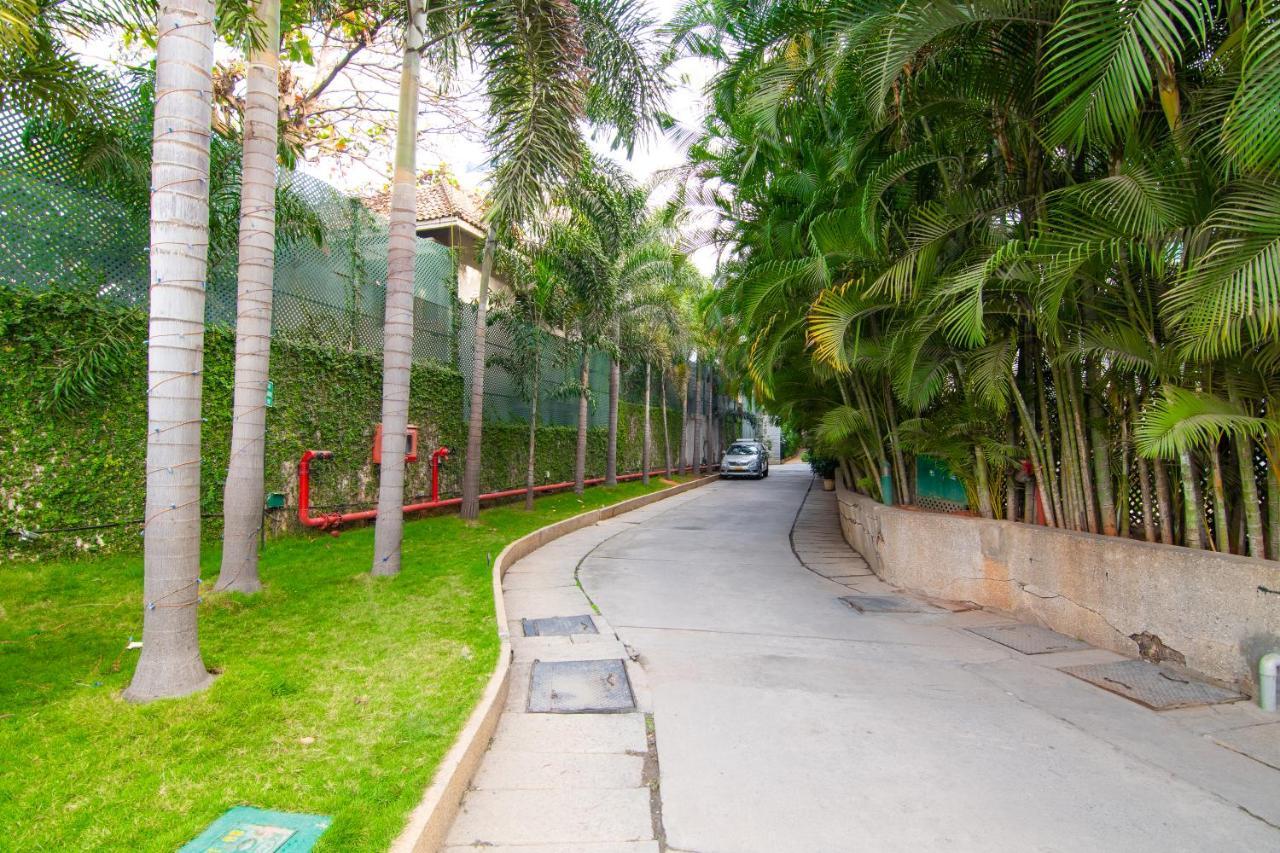 Halcyon Hotel Residences Koramangala - Bangalore Exterior foto